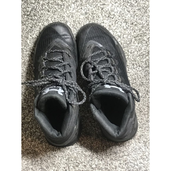 Under Armour Wardell 30 Steph Curry Shoes Sneakers Black Youth Sz 5.5 - Picture 4 of 9